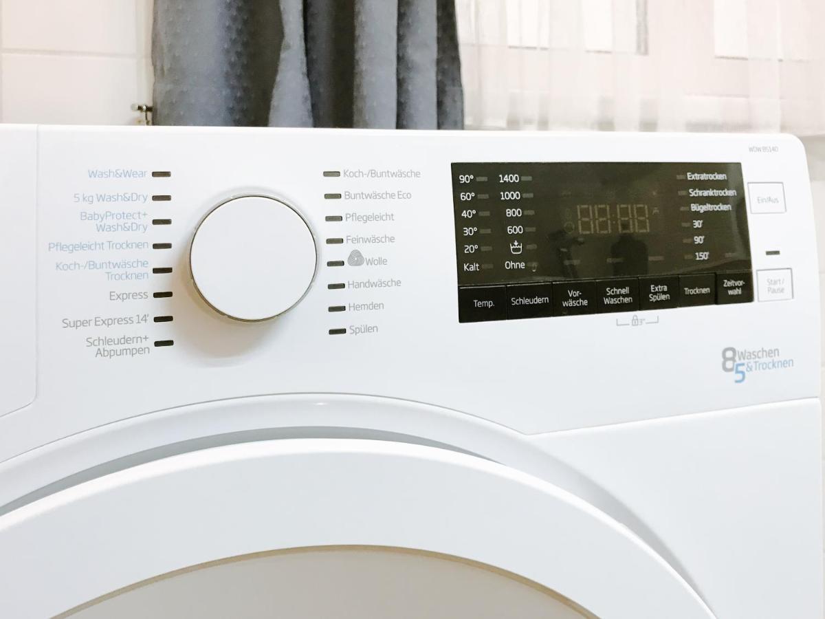 Ferienwohnung In Der Fussgaengerzone Gartenblick - Studio Apartment アイゼンシュタット エクステリア 写真